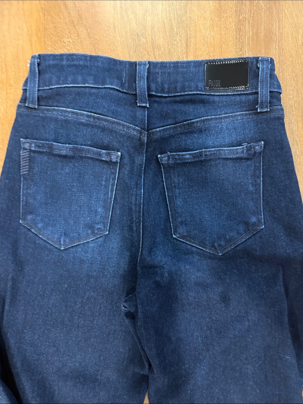 Paige Anessa 31” Jeans in Sussex wash - Picture 9 of 13